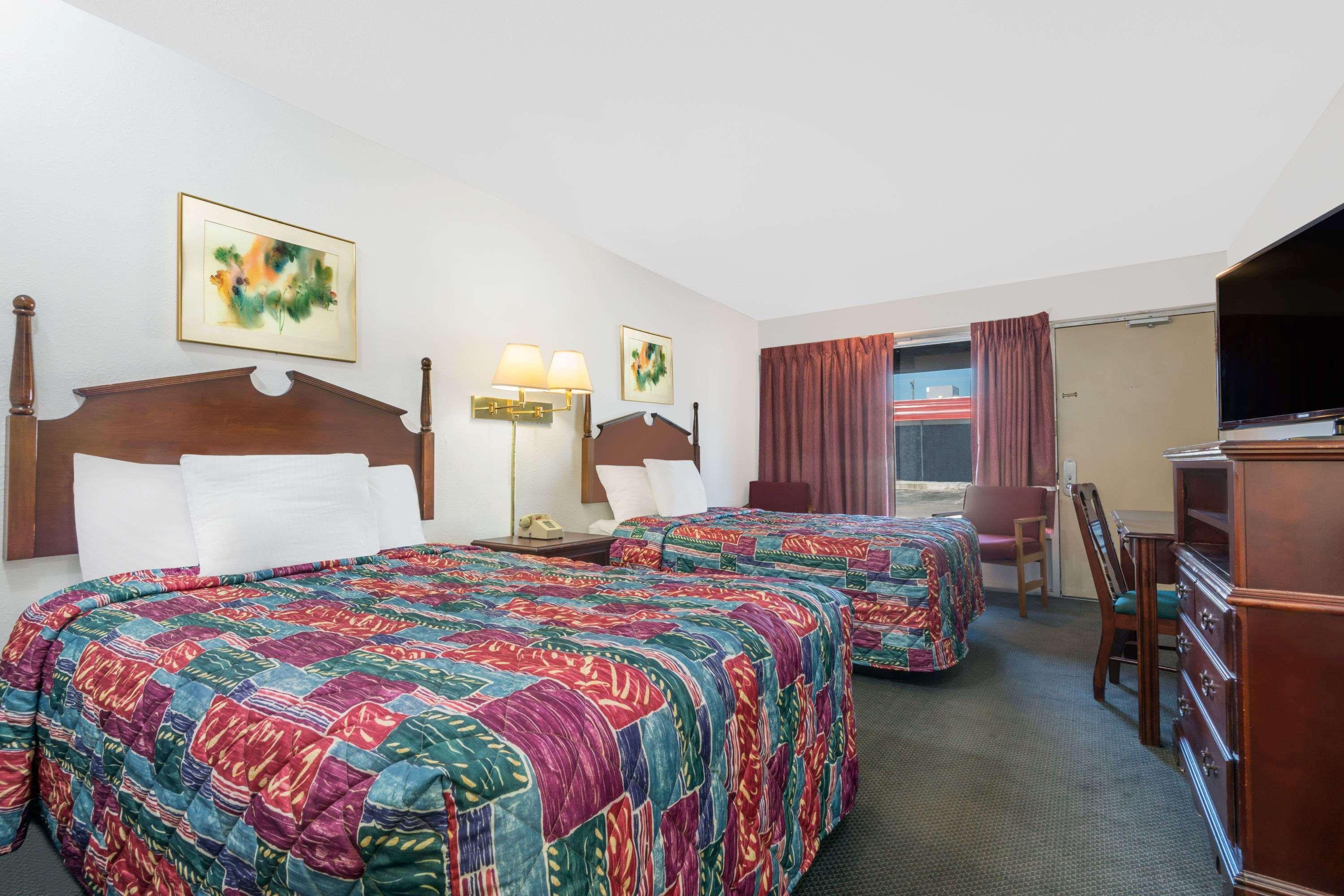 Motel Days By Wyndham Mt. Sterling 2*